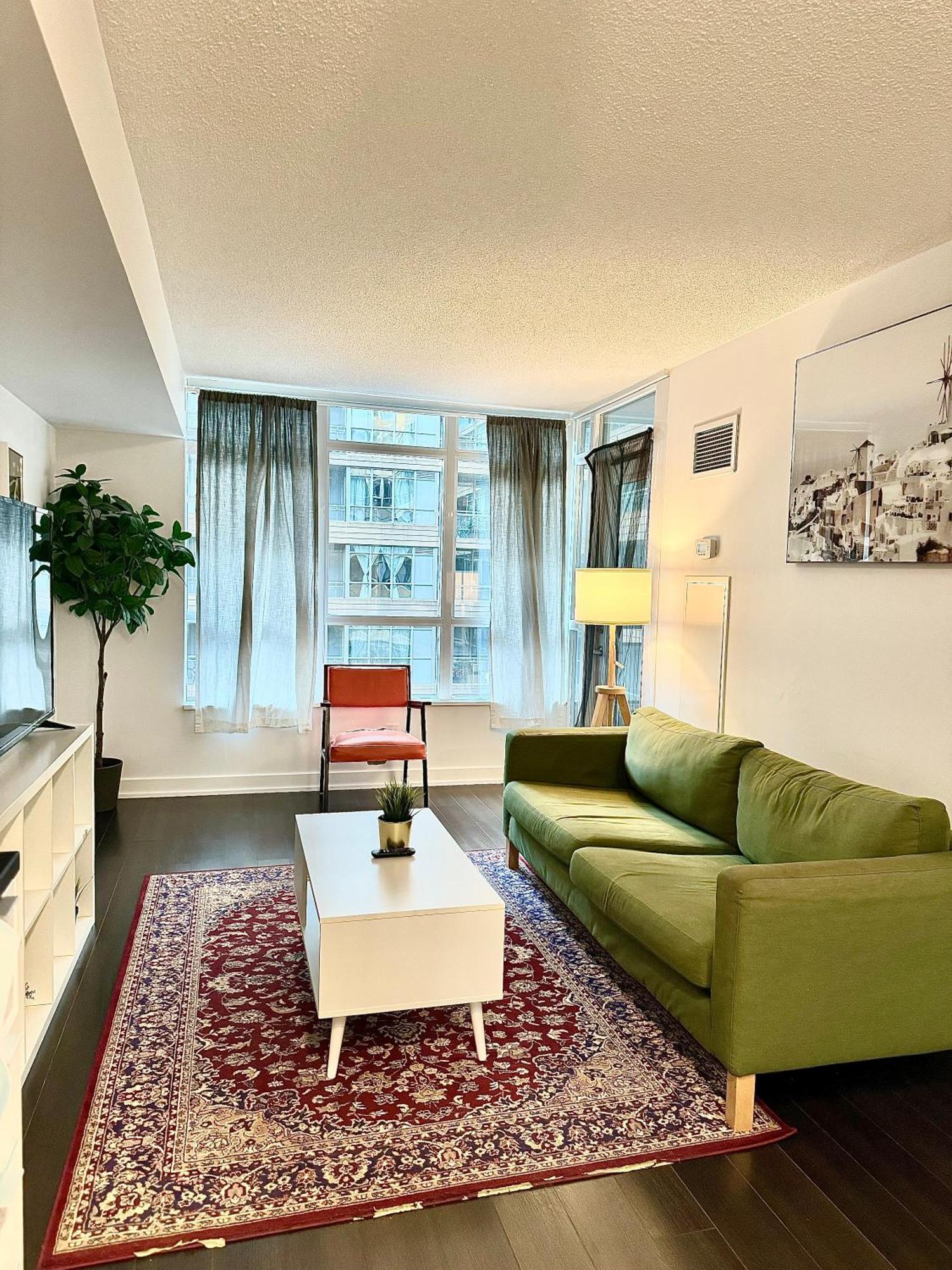 Lush Condo By Cntower - Free Parking Τορόντο Εξωτερικό φωτογραφία