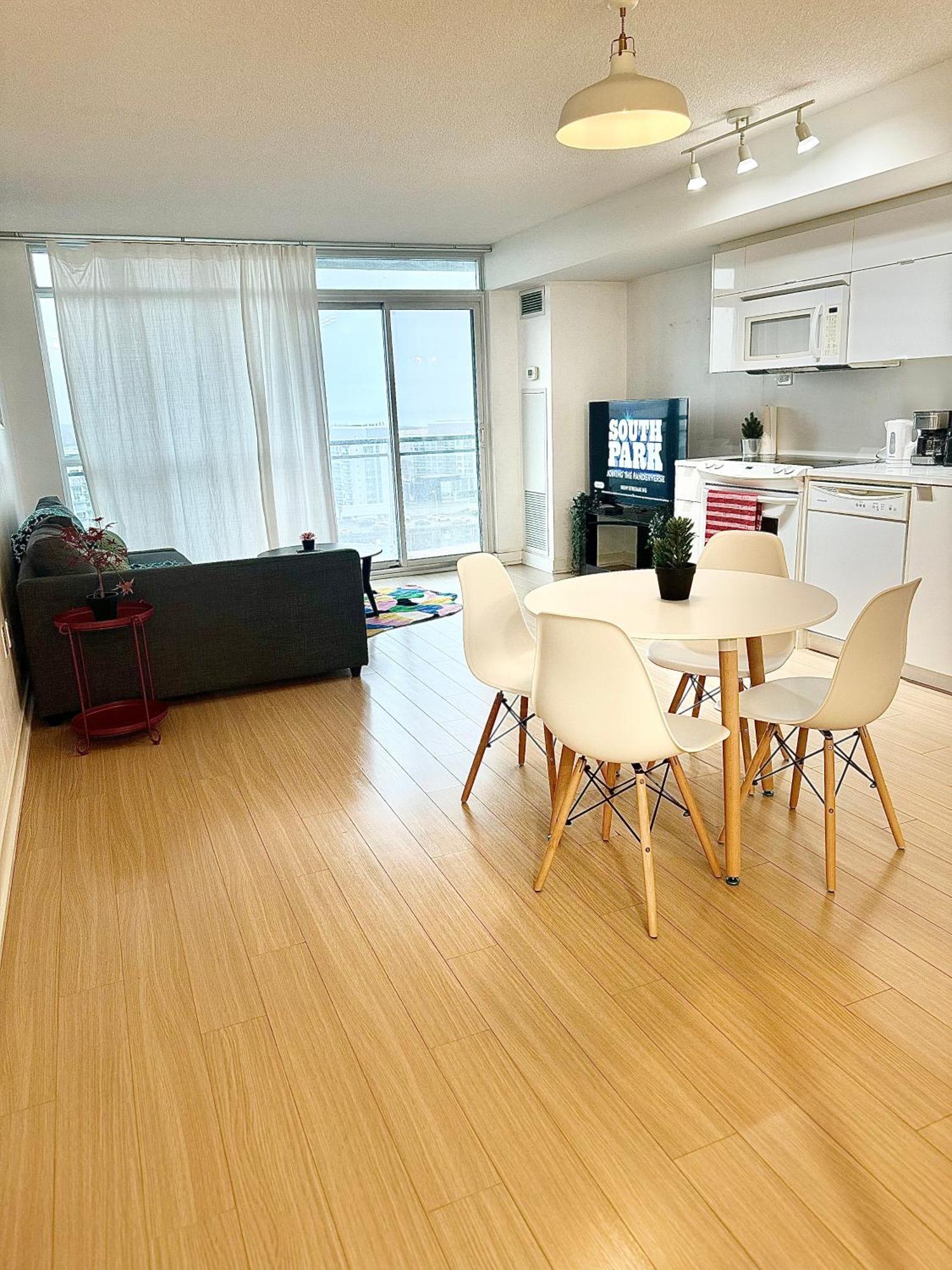 Lush Condo By Cntower - Free Parking Τορόντο Εξωτερικό φωτογραφία